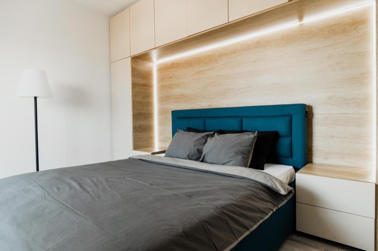 Skylark - Singapore Penthouse With Jacuzzi & Panoramic View Брашов Екстериор снимка